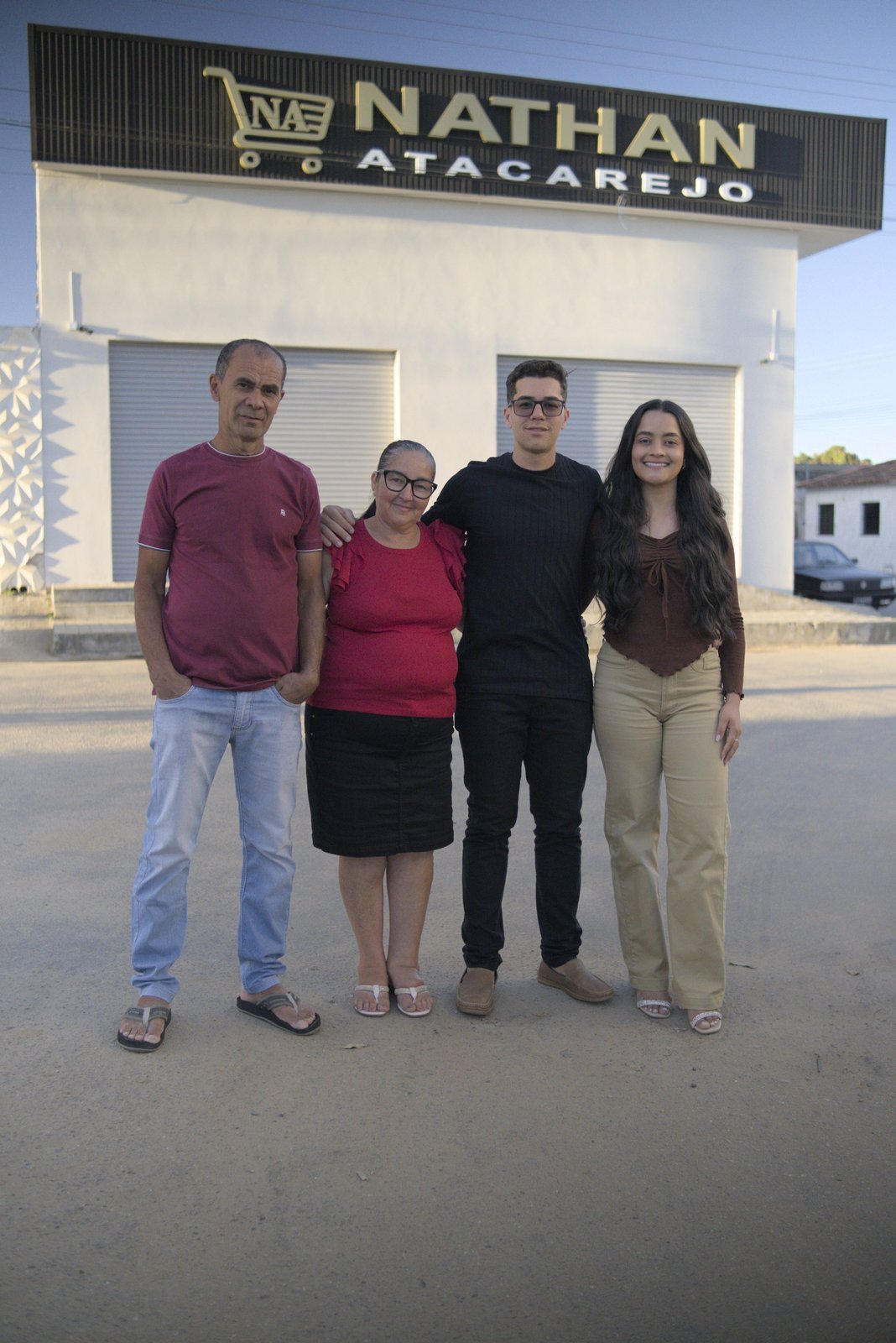 Família Nathan Atacarejo